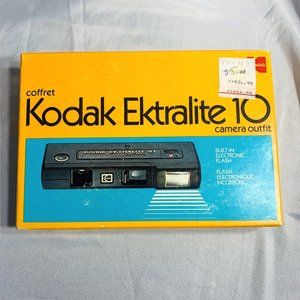 Vintage 1978 Kodak Ektralite 10 Camera Outfit w Box UNTESTED